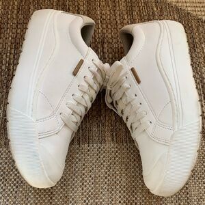 Dr. Scholl’s Women’s Time Off White Platform Sneakers, Size 6.5